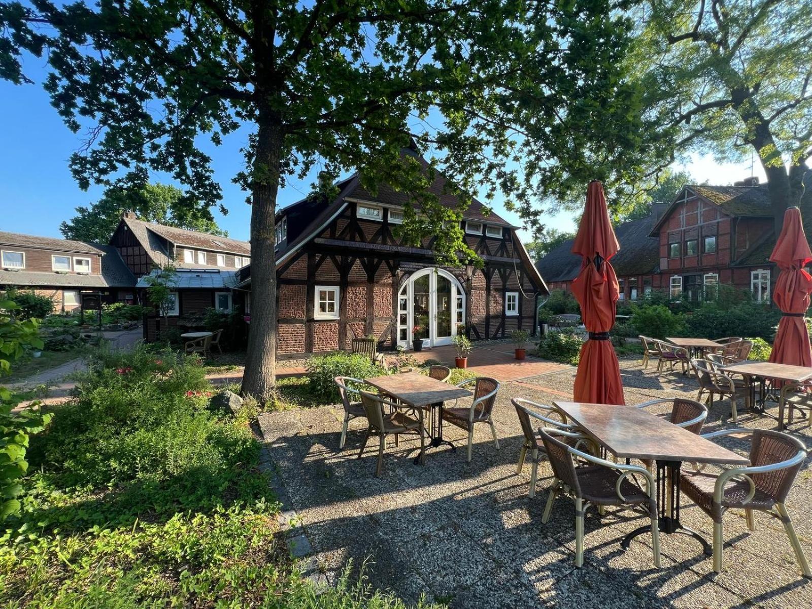 Ihr Ferien Hotel Brunnenhof Suhlendorf Extérieur photo
