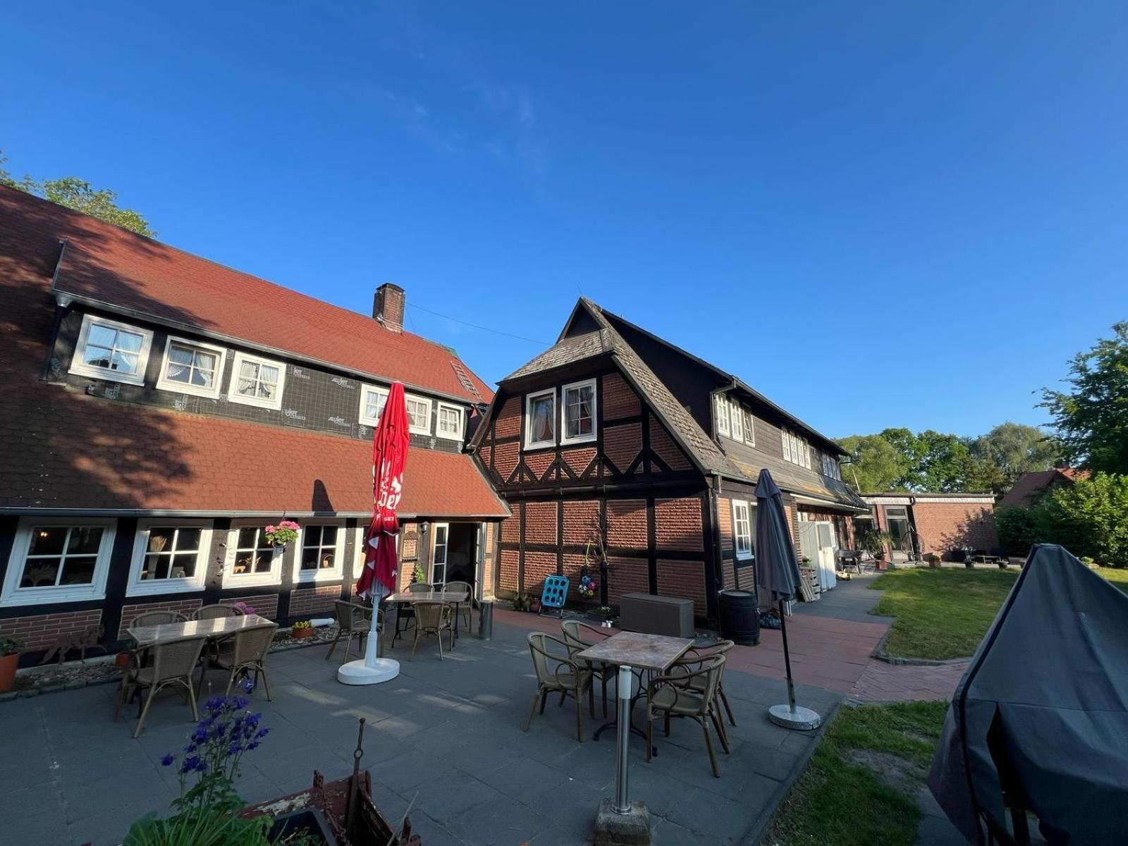 Ihr Ferien Hotel Brunnenhof Suhlendorf Extérieur photo